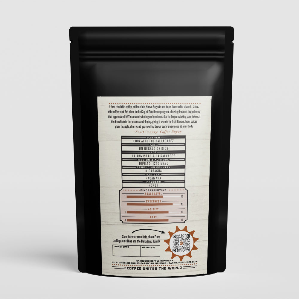 Luis Alberto Balladarez - Finca Un Regalo De Dios - Honey Pacamara